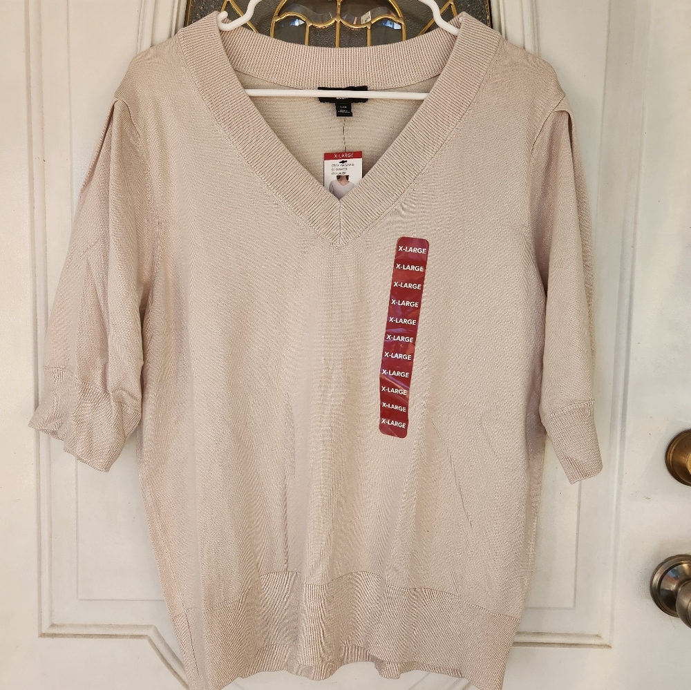 DKNY shirt NWT